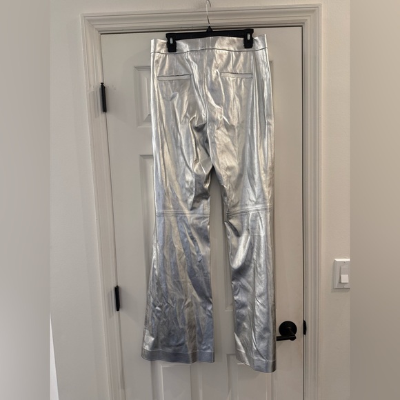 NWT Alice + Olivia Livi High Waist Bootcut Metallic Silver Faux Leather Pants 14 - Picture 7 of 9